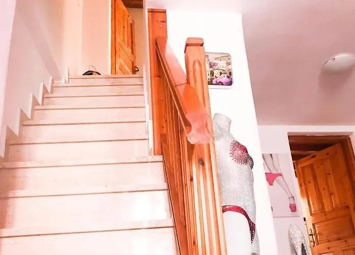 Gloria's House Apartment